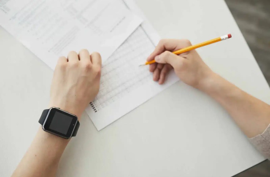 MBA student taking the GMAT test