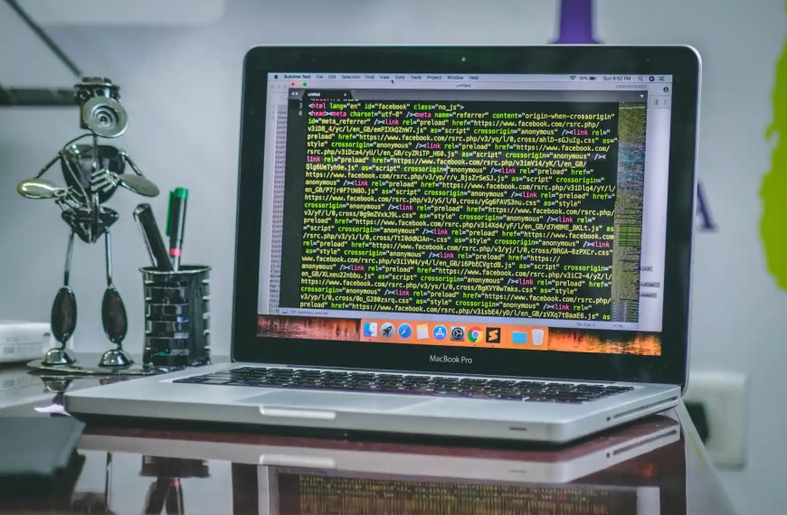 statement of purpose computer science example being written on a computer