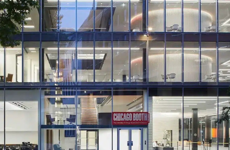 Chicago Booth building viewed across campus for Booth MBA interview 2025