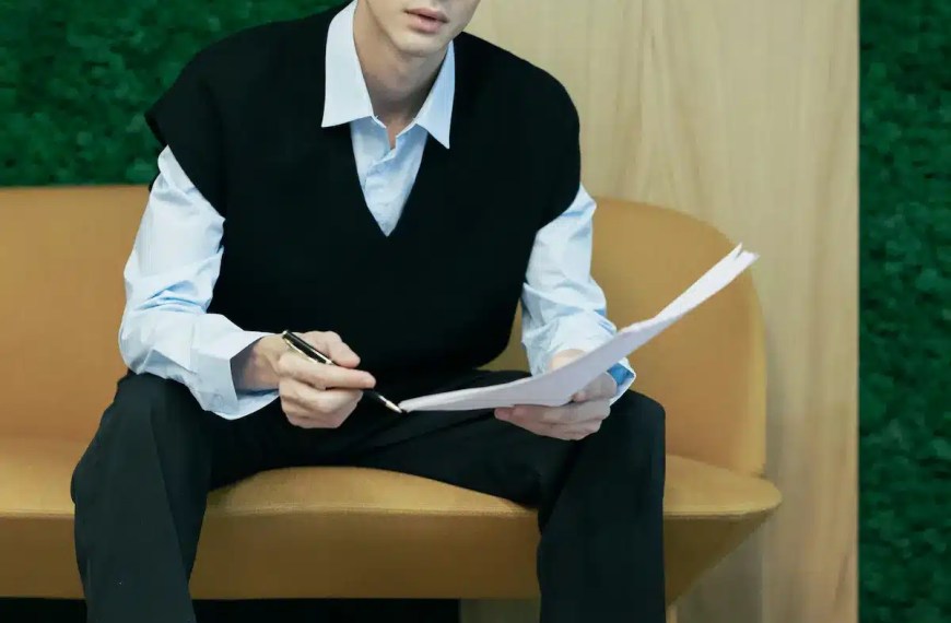 PhD applicant in a Canadian doctoral interview discussing research feasibility with faculty