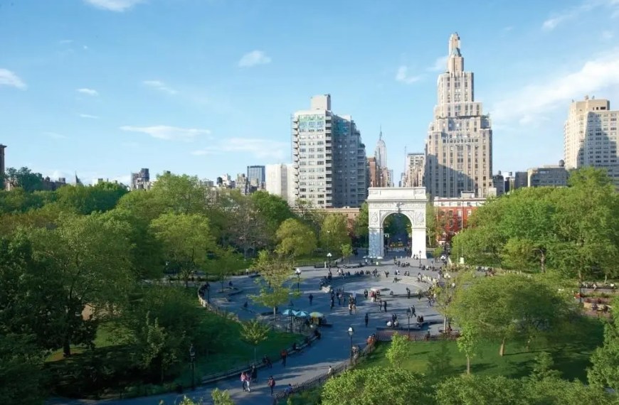 NYU MPH students studying global and urban public health in New York City